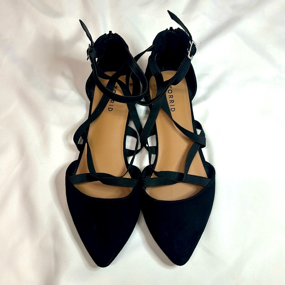 Torrid Black Elastic Strap Flat 11ww
